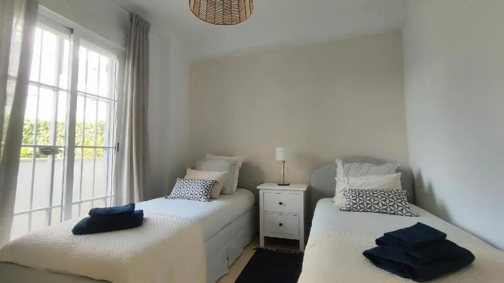 Charming 3 Bedrooms With A Sea View 马尼尔瓦 公寓